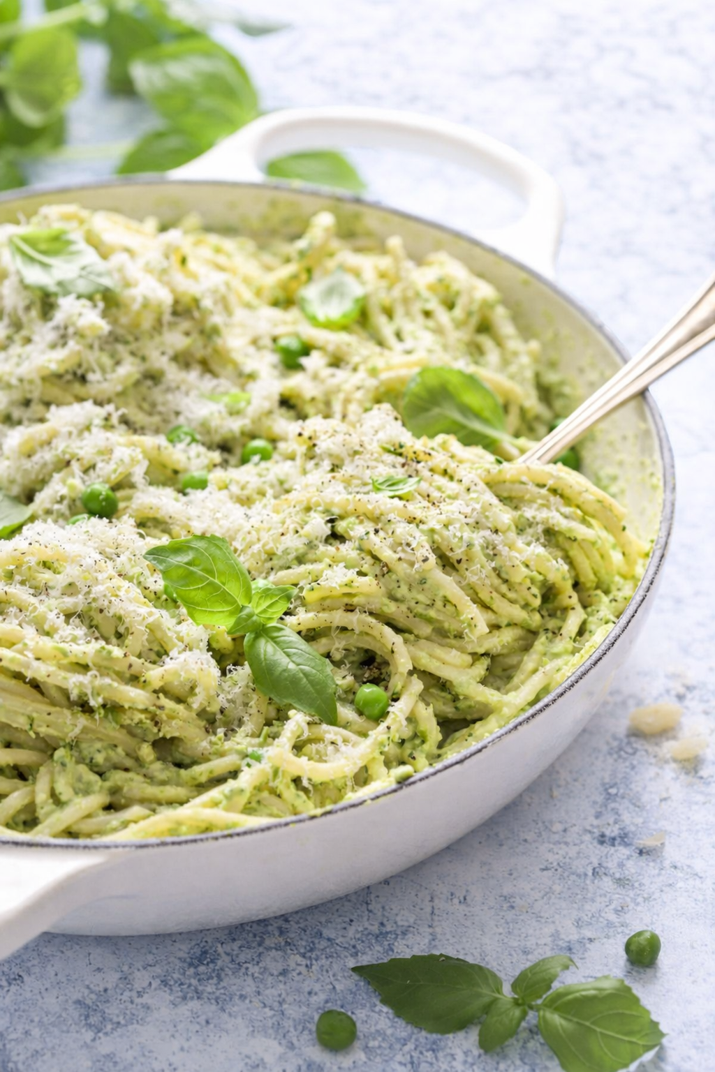 Discover how to make vibrant green peas pasta in just 15 minutes with sweet peas, fresh basil, lemon, cream cheese, and Parmesan — perfect for quick, healthy dinners.